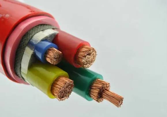 全面解析耐火電纜：定義、選型要點(diǎn)及在關(guān)鍵系統(tǒng)中的應(yīng)用